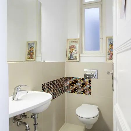 Pedestrian Apartment, The Location Apartment *