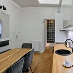 Pedestrian Apartment, The Location شقة بودابست