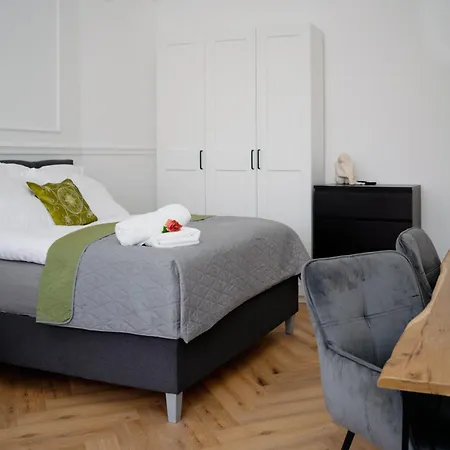 아파트 Pedestrian Apartment, The Location 부다페스트