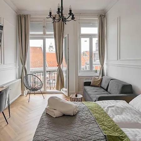 Appartement Pedestrian Apartment, The Location *